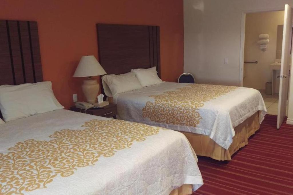 Days Inn By Wyndham Hemet Zewnętrze zdjęcie